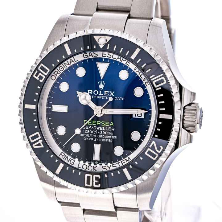  Rolex Sea-Dweller Deepsea Blue – 136660 – like NEW – 04/2023 Full Set 