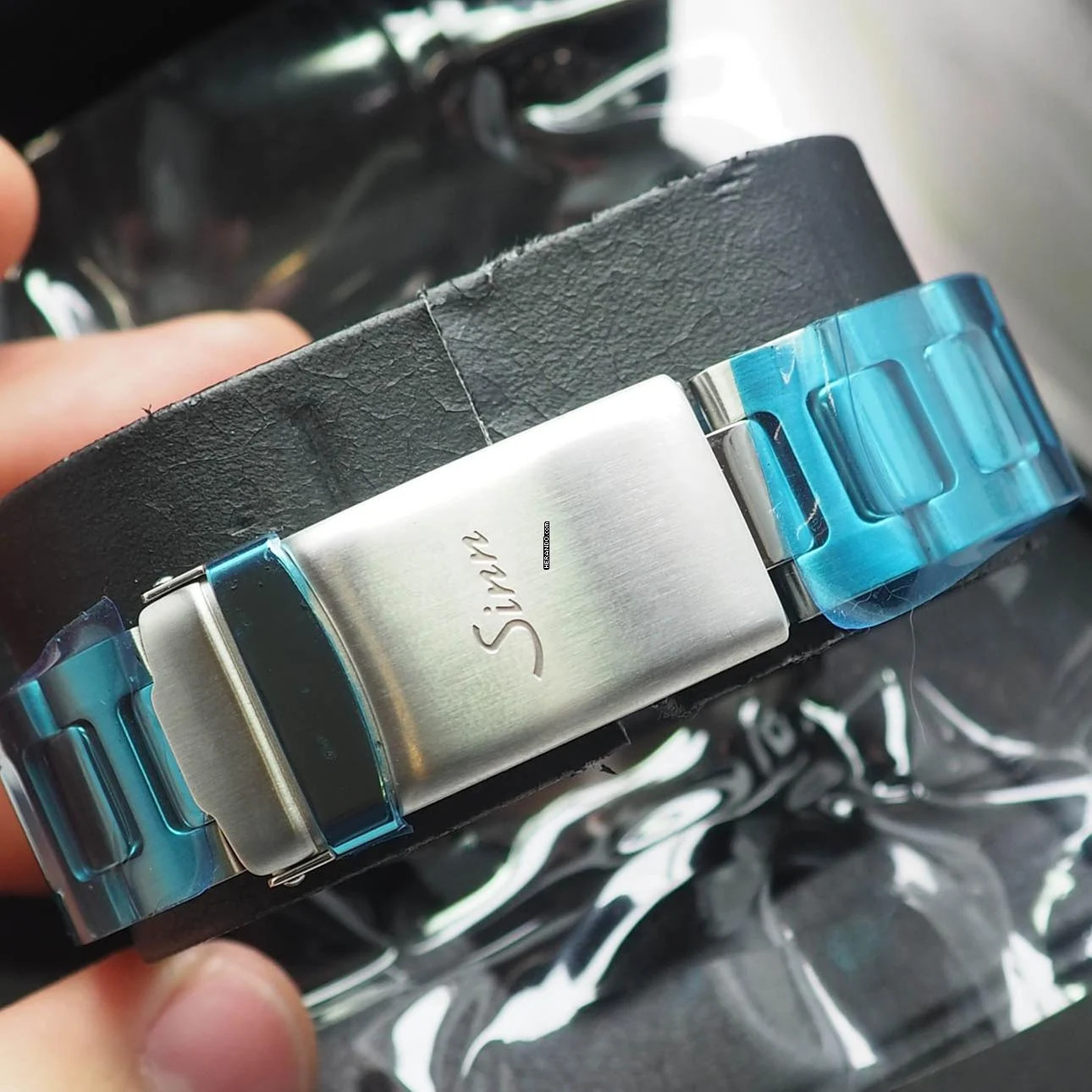  Sinn 303 Chronograph 303 Fußball Football Edition Stahl Box und Papiere NEU/ungetragen Full Set UNWORN 