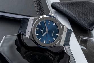 Thumbnail von Hublot Classic Fusion Blue Titan Automatik Herrenuhr 542.NX.7170.LR B&P