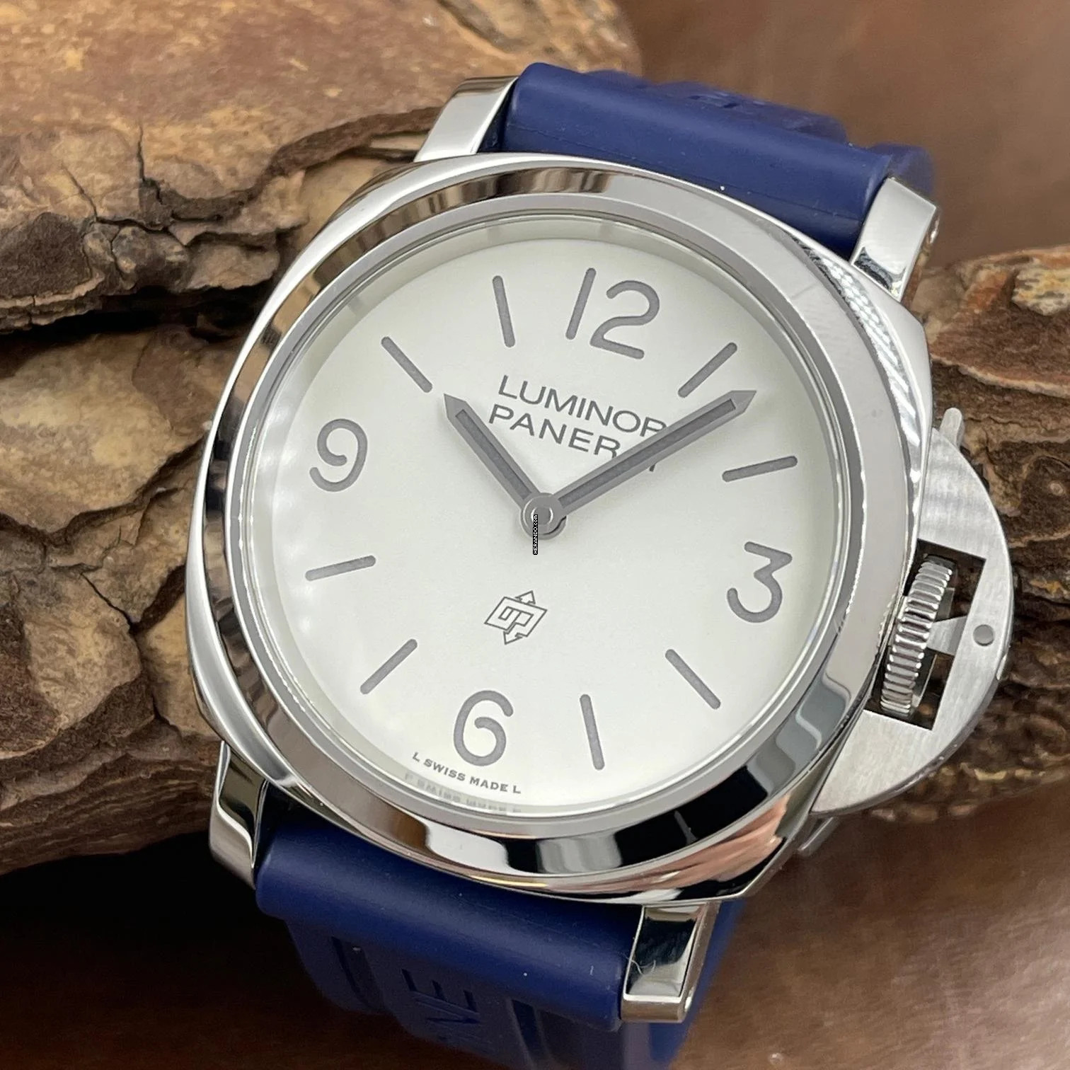 Panerai Luminor Base Logo Luminor Base Logo PAM01087 - FULLSET 2024 EU - Ref. OP7233 nearly unworn conditions + original invoice