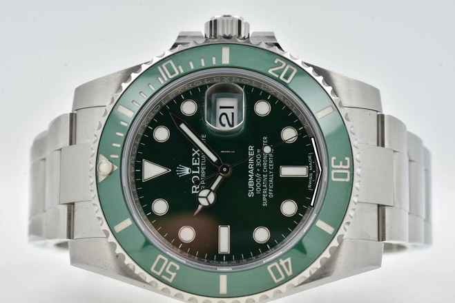  Rolex Submariner Date 116610LV green Hulk LC100 