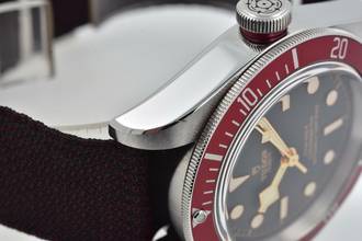 Thumbnail von Tudor Black Bay Heritage Black Bay Red Rot 79230R Textilband Textile