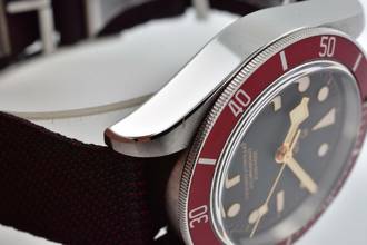 Thumbnail von Tudor Black Bay Heritage Black Bay Red Rot 79230R Textilband Textile