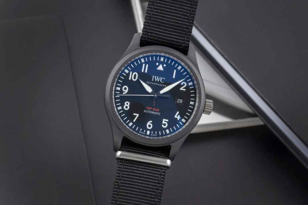  IWC Fliegeruhr Pilot Top Gun Keramik / Titan Automatik Herrenuhr Ref. IW326901 B&P 2019 