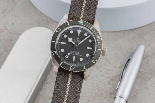  Tudor Black Bay Fifty-Eight Silber Automatik Herrenuhr 79010SG 