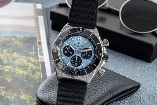  Breitling Chronomat 44 B01 Ice Blue Stahl / Platin Ref. PB0136251C1S1 B&P 2024 