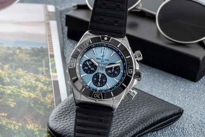  Breitling Chronomat 44 B01 Ice Blue Stahl / Platin Ref. PB0136251C1S1 B&P 2024 