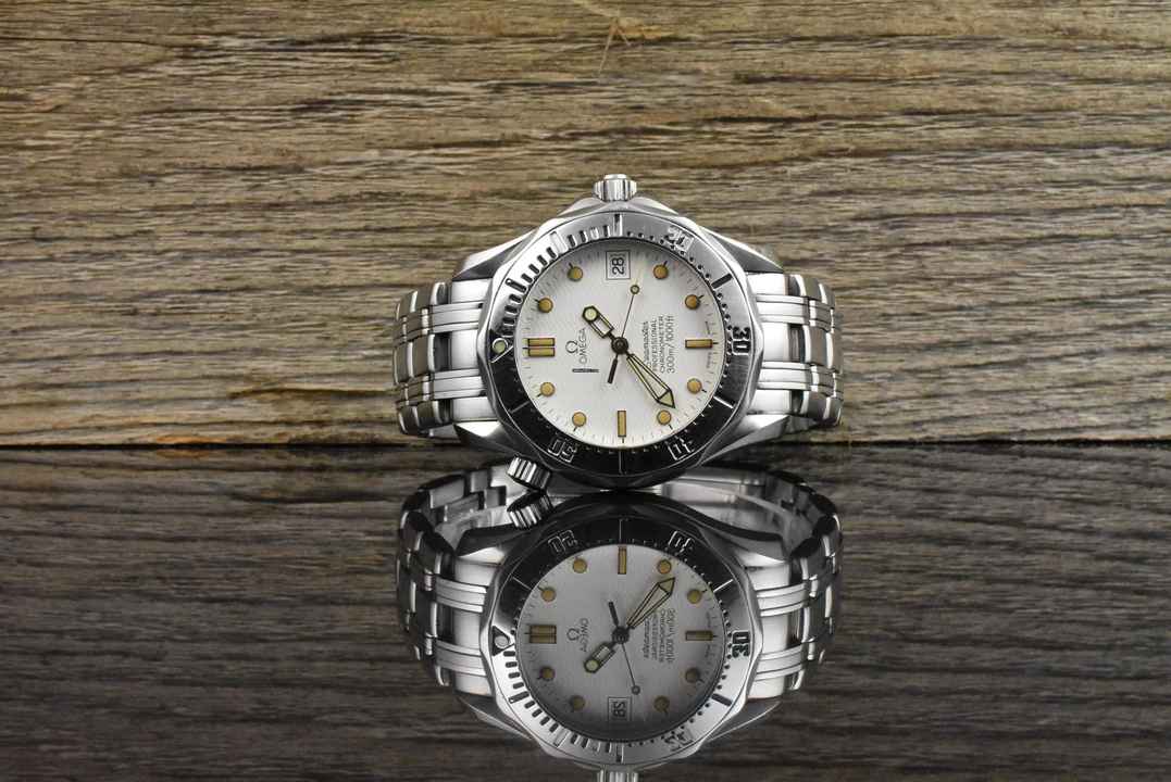  Omega Seamaster Diver 300 M Professional 300M Automatic White Wave Tritium Dial 25522000 Vintage 1986 