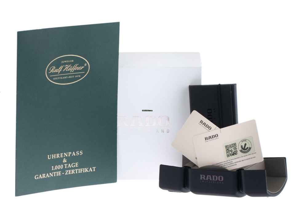  Rado Centrix Diamanten Ref.R30019732 2025 Full Set Ungetragen 