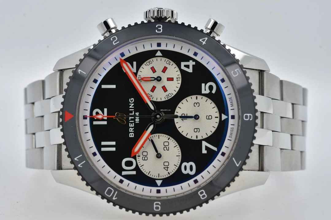  Breitling Classic AVI Chronograph Mosquito Y233801A1B1A1 