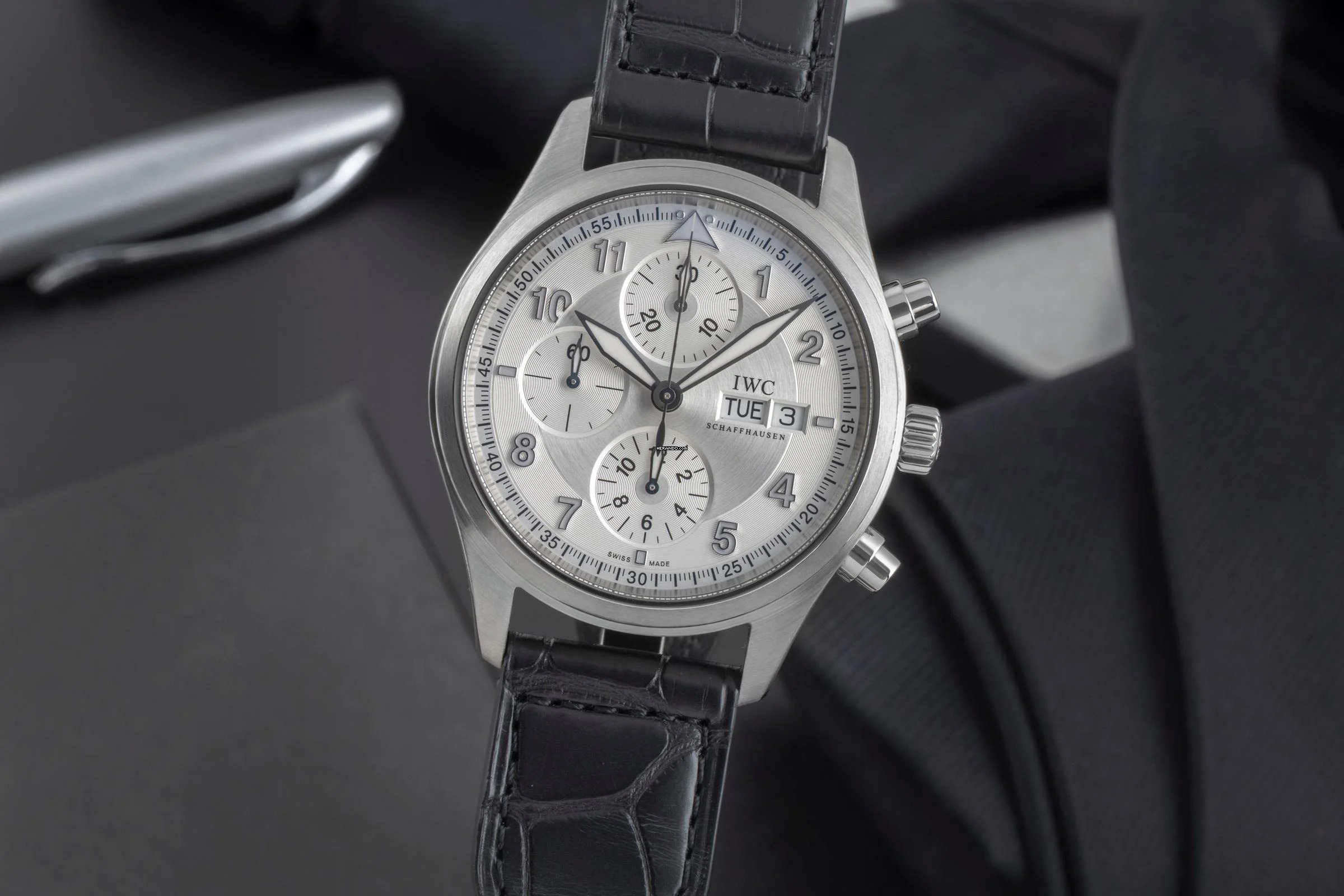  IWC Fliegeruhr Spitfire Chronograph Schaffhausen Fliegeruhr Chronograph Automatik Stahl IW371702 VP 8300  B&P 