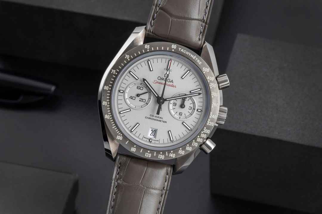 Omega Speedmaster Chronograph Keramik Automatik Herrenuhr 311.93.44.51.99.001 
