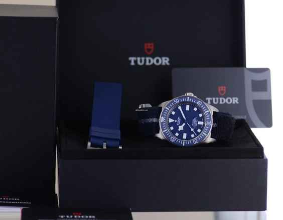  Tudor Pelagos FXD Titan No Date B+P Diver Manufakturwerk Blue Dial 