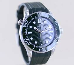 Thumbnail von Omega Seamaster Diver 300 M Co-Axial Master Chronometer 42mm Top green Keramik Diver B+P