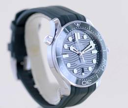 Thumbnail von Omega Seamaster Diver 300 M Co-Axial Master Chronometer 42mm Top green Keramik Diver B+P