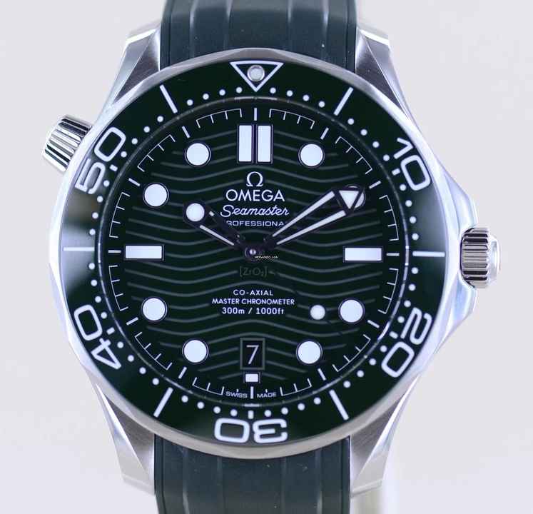  Omega Seamaster Diver 300 M Co-Axial Master Chronometer 42mm Top green Keramik Diver B+P 