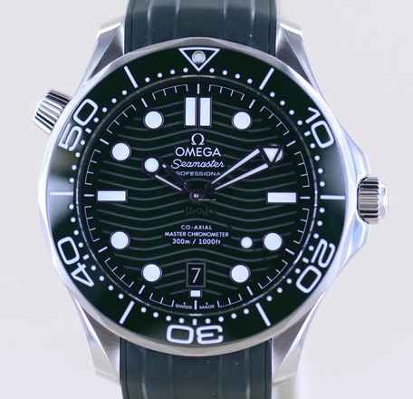  Omega Seamaster Diver 300 M Co-Axial Master Chronometer 42mm Top green Keramik Diver B+P 