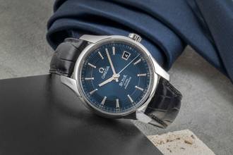 Thumbnail von Omega De Ville Hour Vision Blue Dial Edelstahl Ref. 431.33.41.21.03.001 Papiere