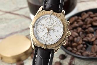 Thumbnail von Breitling Chronomat Chronograph 18k (0,750) Gold Automatik Ref. K13047