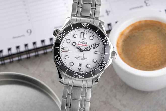  Omega Seamaster Diver 300 M Automatik Herrenuhr 210.30.42.20.04.001 B&P 2021 