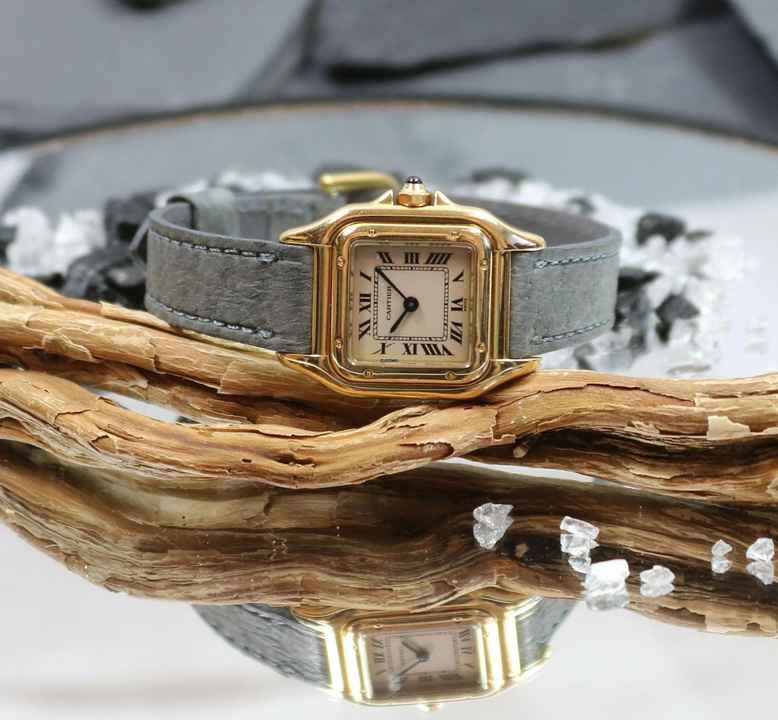  Cartier Panthère 18 Karat Gold 