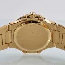 Thumbnail von Patek Philippe Nautilus 4700/3 Lady 27MM Factory diamonds dial and bezel gold 18KT TOP Condition
