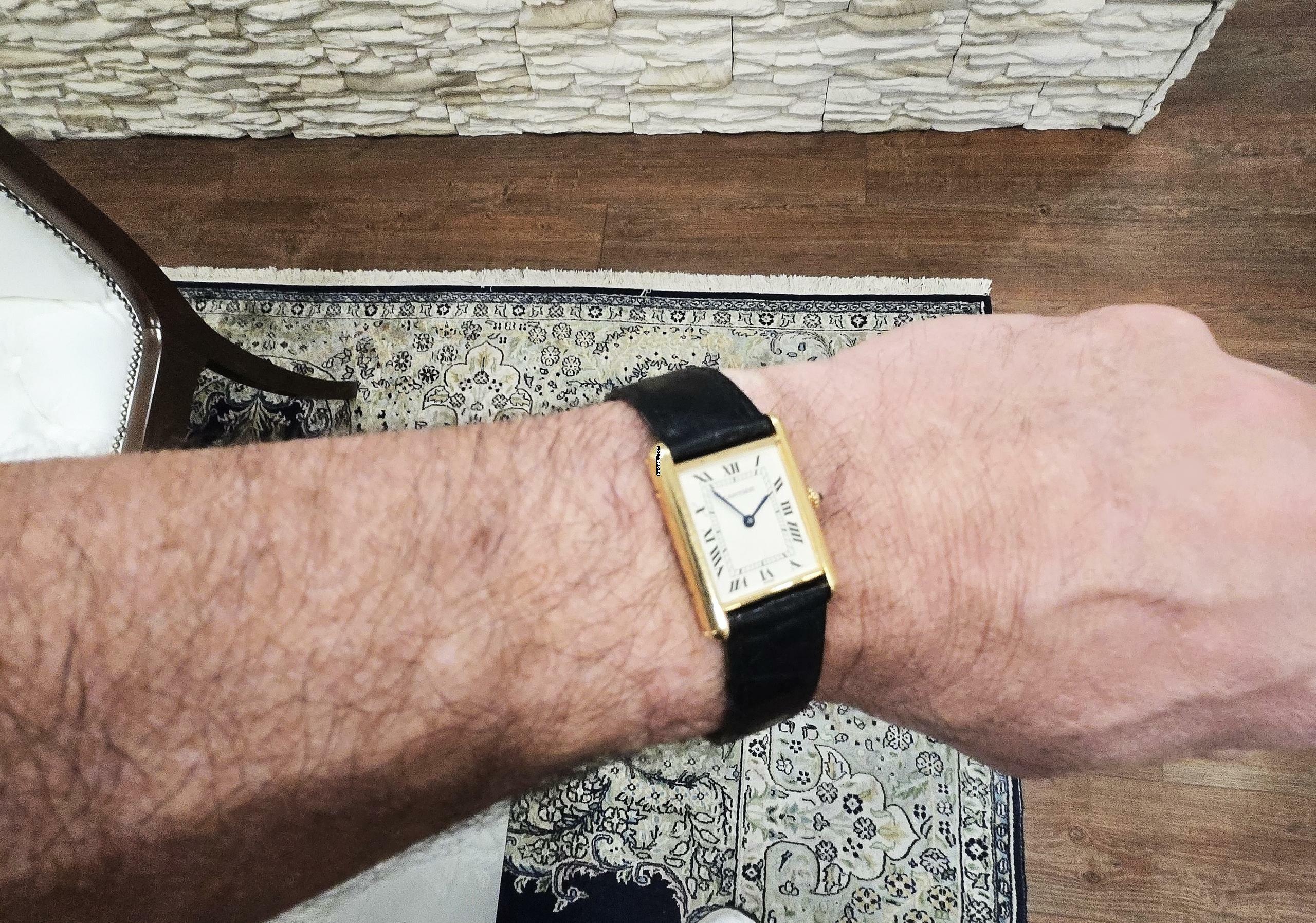 Thumbnail von Cartier Tank Louis Cartier 18k rare Vintage Large Size 1140