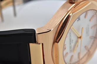 Thumbnail von Girard Perregaux Laureato Laureato18k Roségold Gold Rose 81005-52-132-BB6A