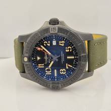 Thumbnail von Breitling Avenger Night Mission GMT DLC Titanium 45mm Automático Completo