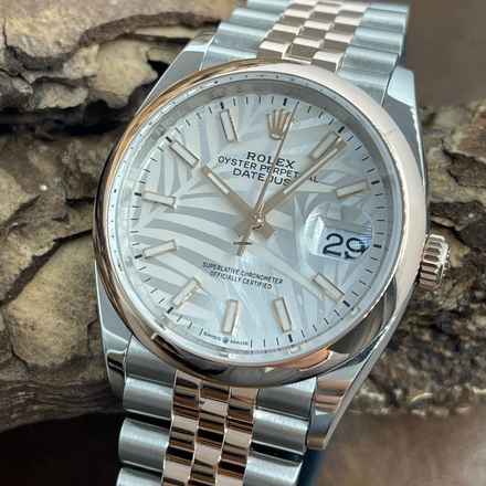  Rolex Datejust 36 Datejust 36 Palm Dial - FULLSET 2022 - Ref. 126201 sticker on caseback 