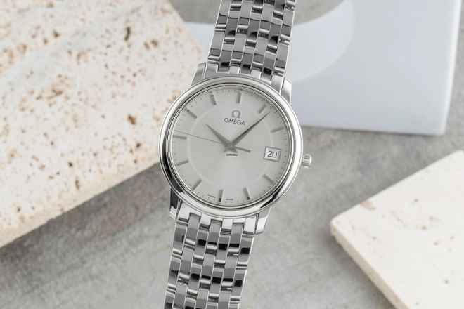  Omega De Ville Prestige Edelstahl Quarz Herrenuhr Ref. 4510.31.00 