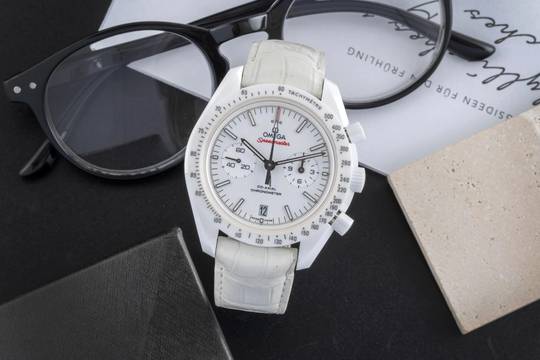  Omega Speedmaster Moonwatch White Side Of The Moon 311.93.44.51.04.002 B&P 2016 