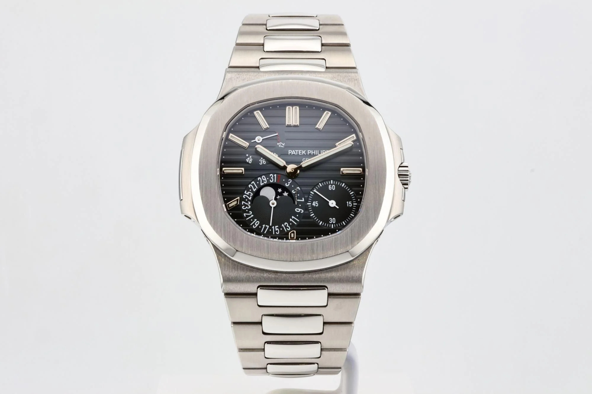  Patek Philippe Nautilus Power Reserve Moon - With Box And Papers - 5712/1A-001 2015 