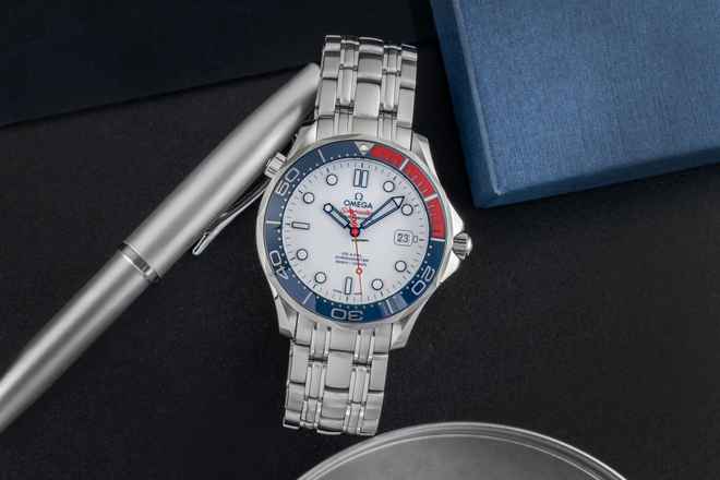  Omega Seamaster Diver 300 M Commander´s Watch James Bond 007 212.32.41.20.04.001 