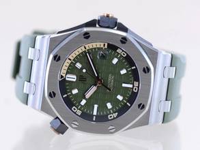 Thumbnail von Audemars Piguet Royal Oak Offshore Diver green Dial unworn Khaki B+P