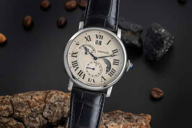  Cartier Rotonde de Cartier Grossdatum Retrograde 2. Zeitzone W1556368 Papiere 