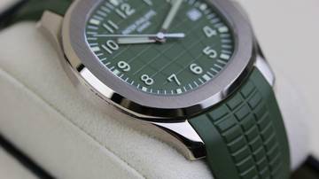 Thumbnail von Patek Philippe Aquanaut Whitegold Khaki Green - like New - Fullset - 2023