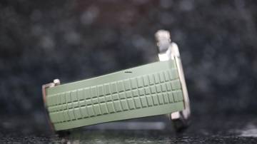 Thumbnail von Patek Philippe Aquanaut Whitegold Khaki Green - like New - Fullset - 2023