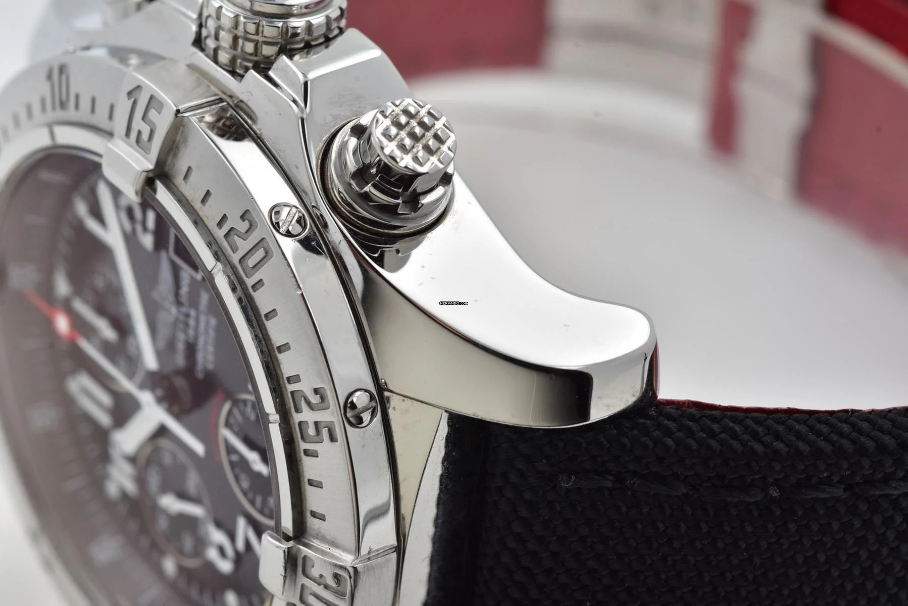  Breitling Avenger Skyland Chronograph A13380 