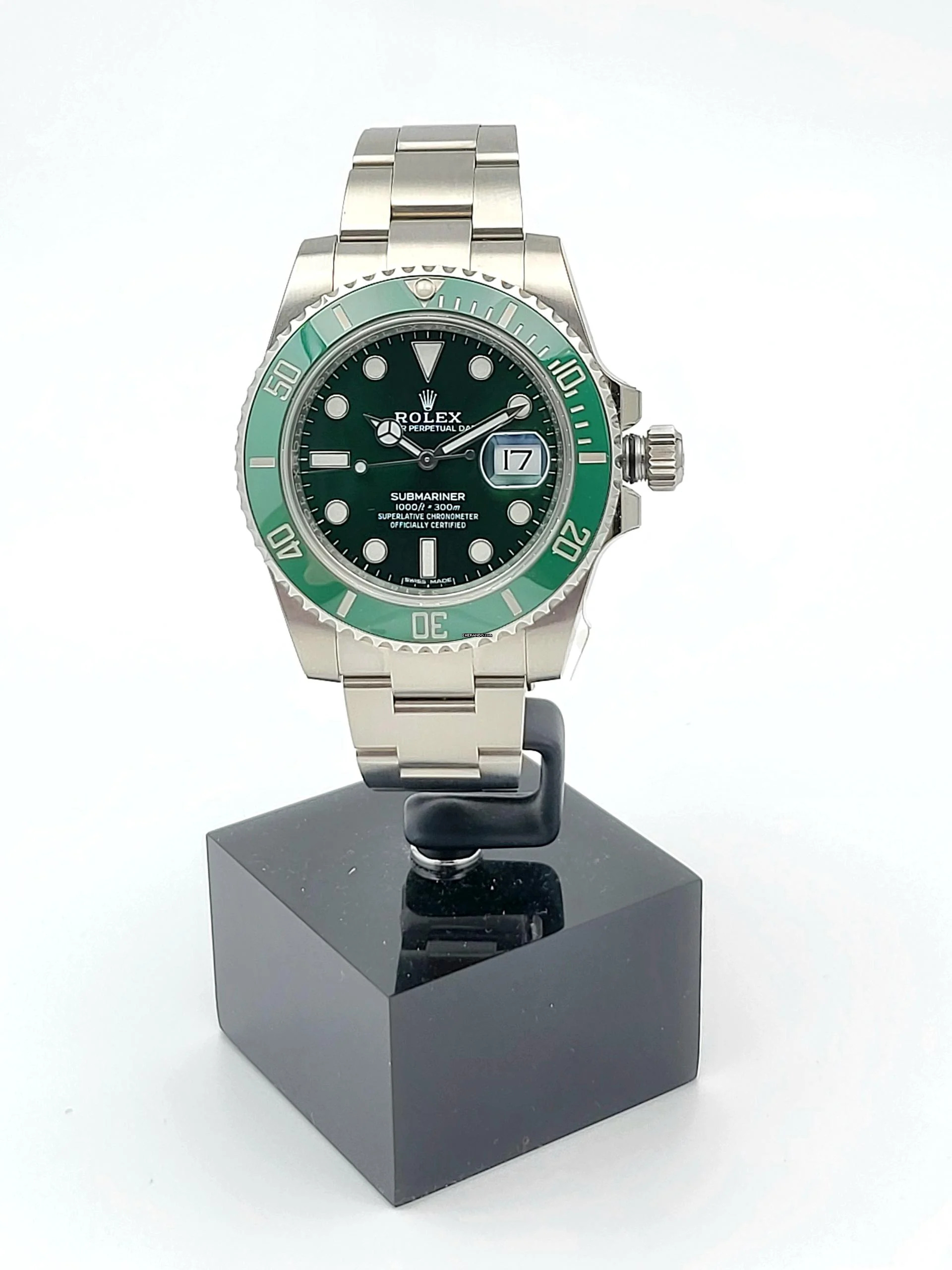  Rolex Submariner Date Hulk Full Sticker Unworn Full Set Austria 
