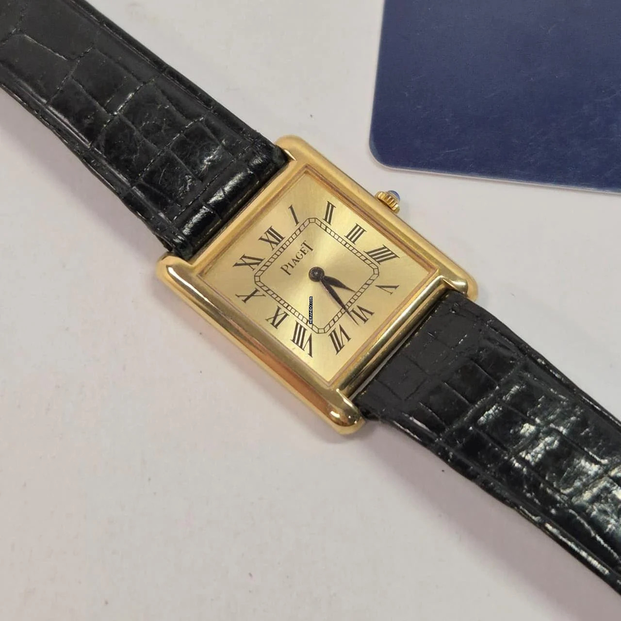 Thumbnail von Piaget Tank Yellow Gold 23x30mm Corda Completo