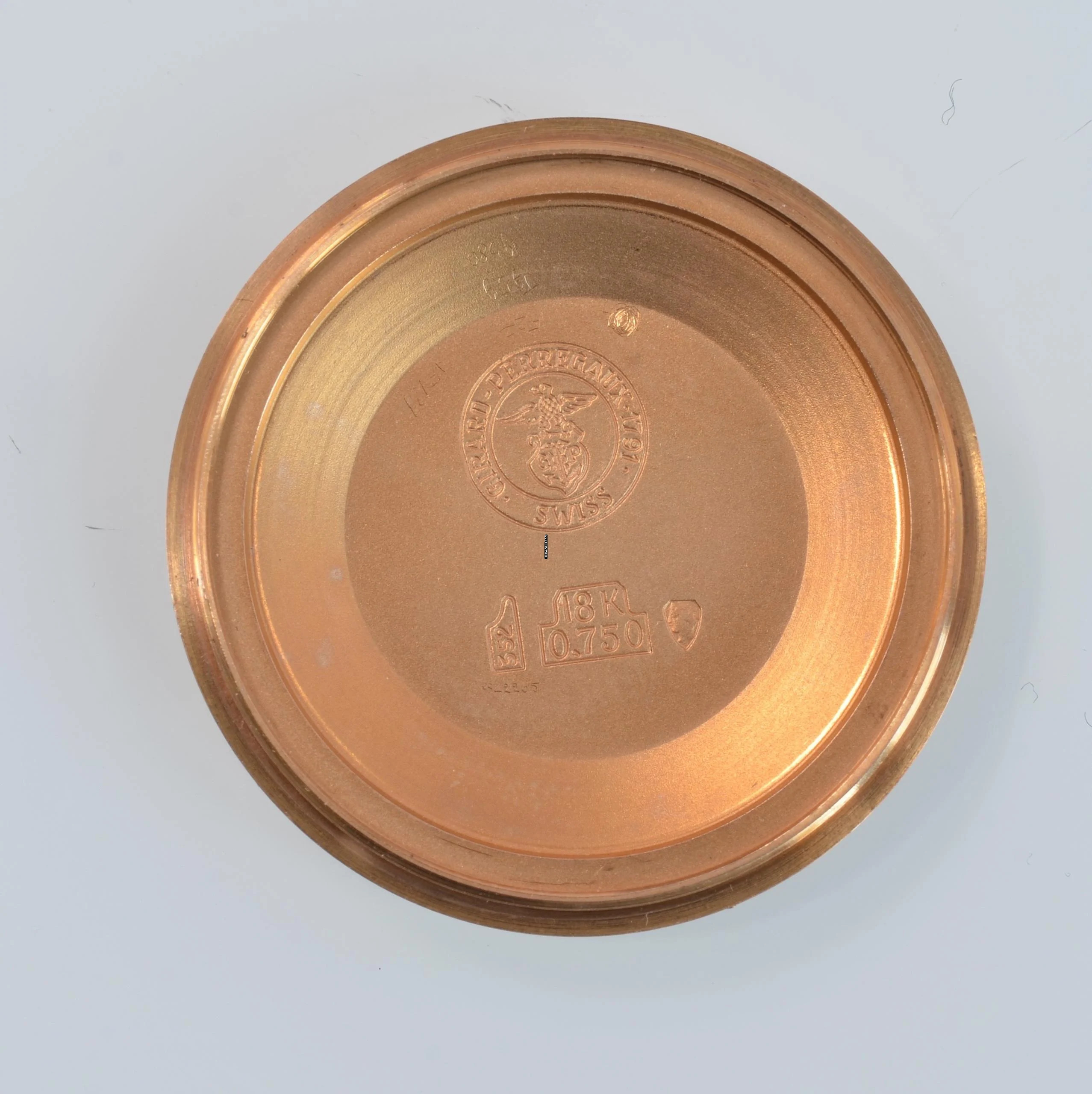 Thumbnail von Girard Perregaux Gyromatic 39 Jewels FireStone Date 34MM rose gold 18KT Automatic 1970