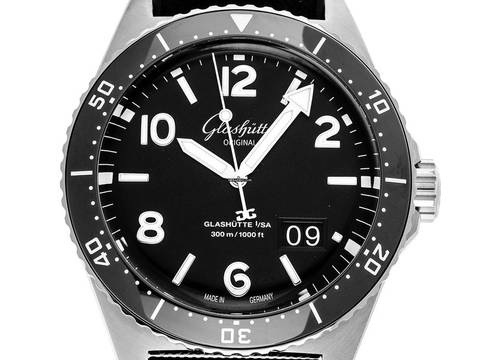  Glashütte Original SeaQ Panoramadatum Panorama Date Ref.1-36-13-01-80-33 2025 Full Set Ungetragen SeaQ Panorama Date Faltschließe 