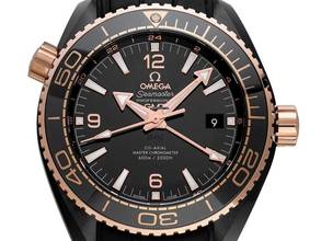 Thumbnail von Omega Seamaster Planet Ocean 600M Deep Black Ref.215.63.46.22.01.001 2025 Full Set Ungetragen Seamaster Planet Ocean 600M Deep Black GMT Keramik Sedna™-Gold Krokoleder Faltschließe