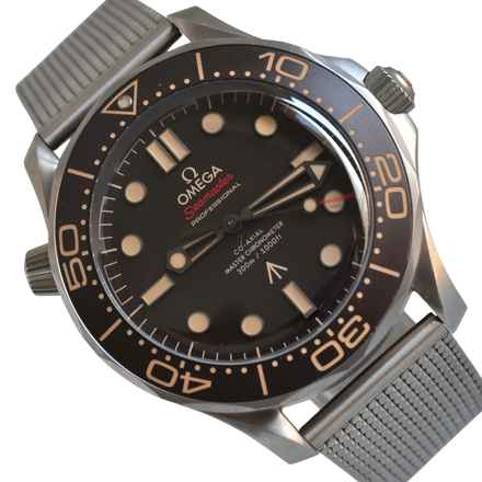  Omega Seamaster Diver 300 M 007 James Bond No time to die Titanium Full Set Like New 