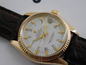 Thumbnail von Rolex Datejust 31 18 Karat Gelbgold Datejust 31 mm Medium mit Krokoband und original Schließe original Box im Top Zustand von 1977