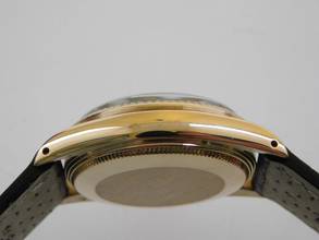 Thumbnail von Rolex Datejust 31 18 Karat Gelbgold Datejust 31 mm Medium mit Krokoband und original Schließe original Box im Top Zustand von 1977