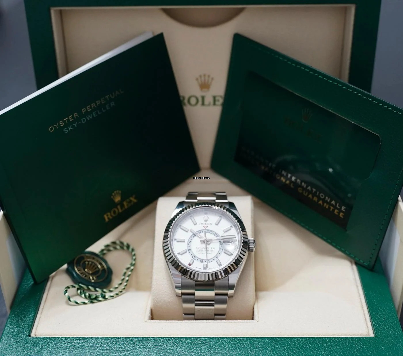 Thumbnail von Rolex Sky-Dweller White Dial 2021 FULLSET