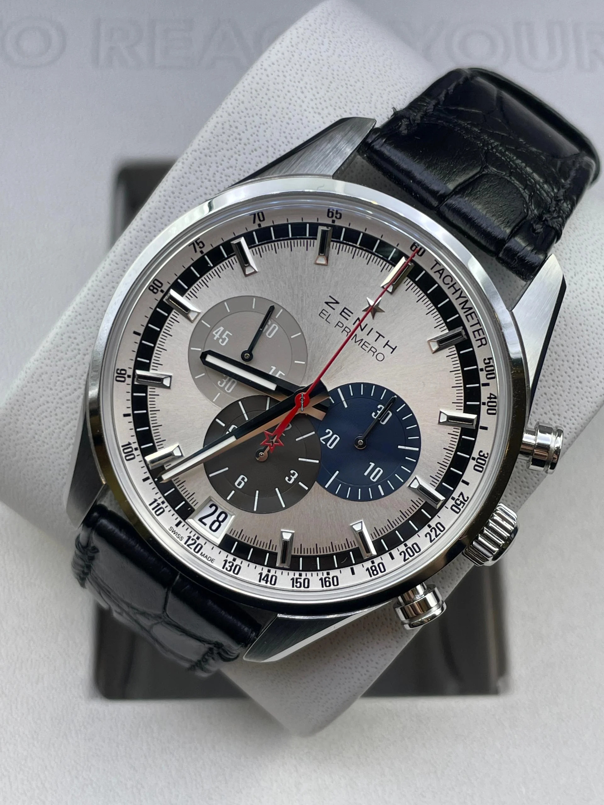 Thumbnail von Zenith El Primero 36'000 VpH FULL SET WITH BOX AND PAPERS NEW year:2024 TRI-COLORE
