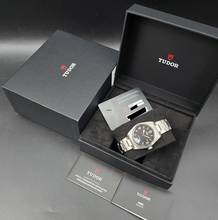 Thumbnail von Tudor Ranger M79950-0001 Steel Bracelet Unworn/New Condition Full Set 1/2026